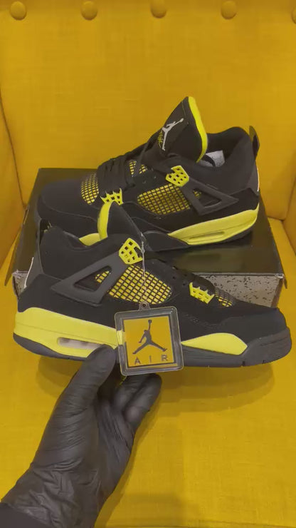 Air Jordan 4 Retro "Thunder 2023"